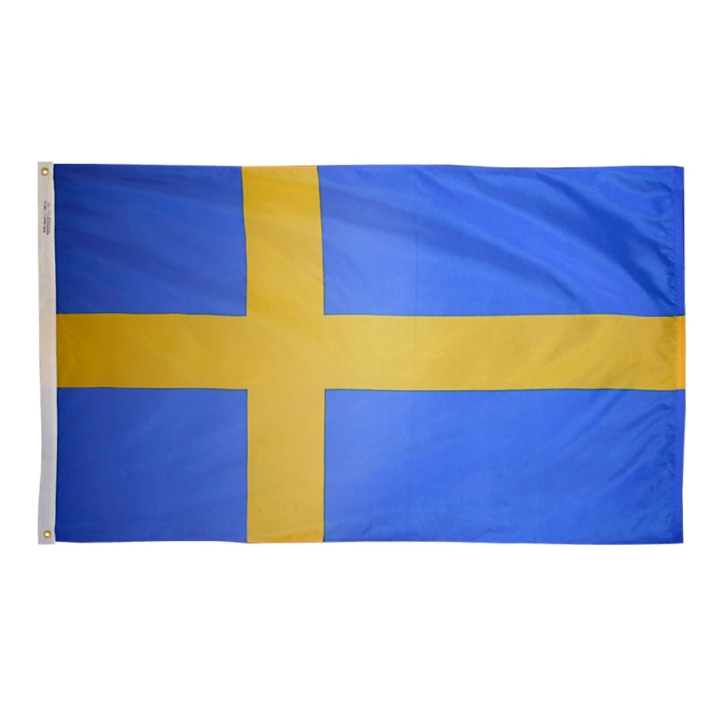 32136-01 Nyl-Glo Sweden Flag, 3'x5'