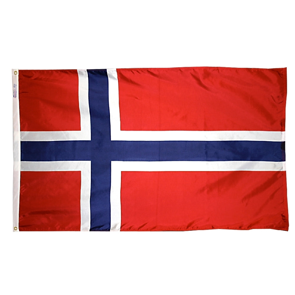 32136-02 Nyl-Glo Norway Flag, 3'x5'