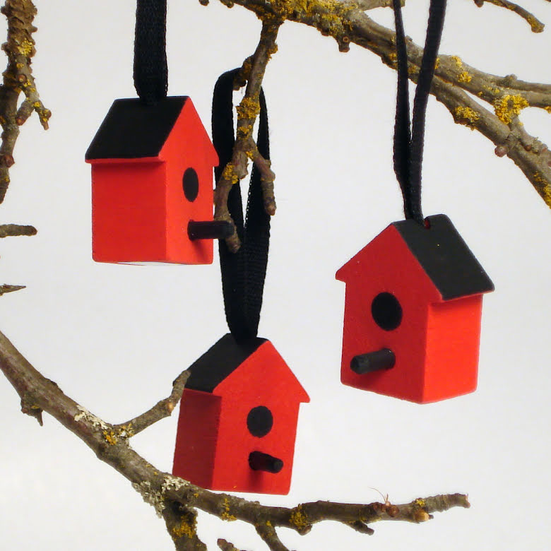 44373-00 Wooden Birdhouse Ornament, Red