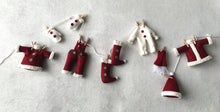 Load image into Gallery viewer, 47123-00 Garland with Santa Clothes, 55&quot; Long