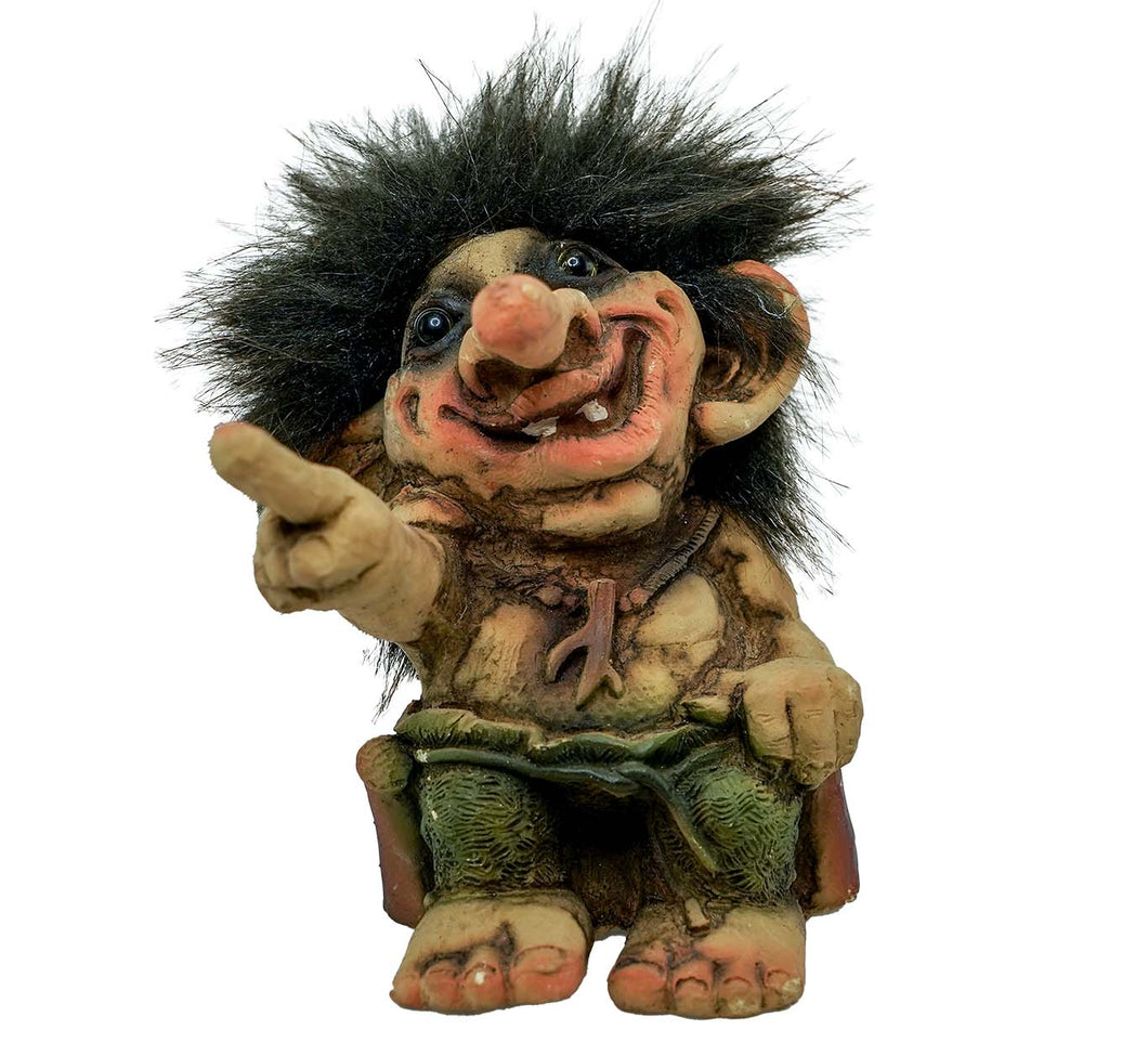 48223-00 Troll Sitting and Pointing 8cm