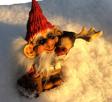 Load image into Gallery viewer, 849006 NyForm Santa w/Moose &amp; Apple
